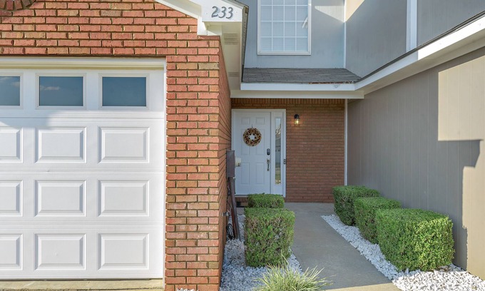 Enterprise Casa | J&Y Family 3BR/2.5BA / LuxuryTownhouse