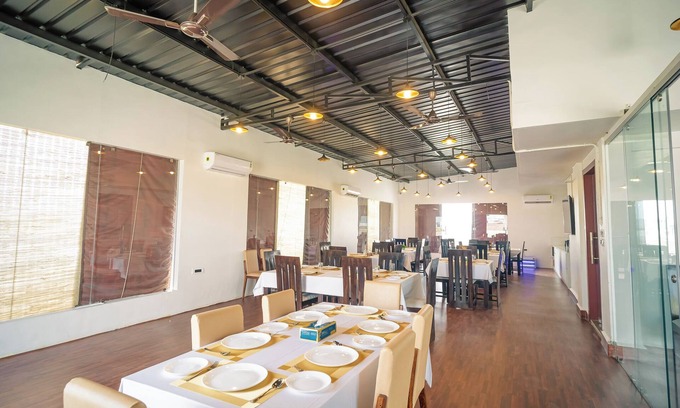 New Delhi Hotel | J60 Suites