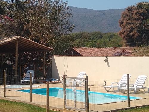Jaboticatubas Cabina | JACARANDÁ Chalés com piscina em São José da Serra MG