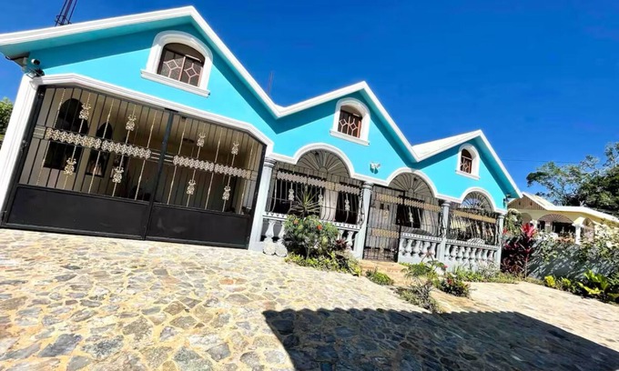 Las Galeras Casa | Jacaranda House in Las Galeras de Samana