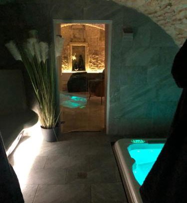 Saint Nicolas - Charles III - Ville vieille - Trois Maisons - Leopold Apartamento | jaccuzi & spa des caves Stanislas