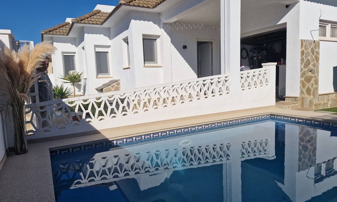 Deltebre Casa | "Jack"@MARISOL: 300m de la playa, piscina privada, A/C, WiFi, playa para perros,