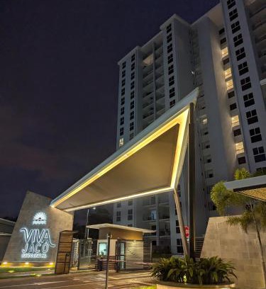 Barrio Santa Lucia Apartamento | Jaco Beach, Viva Jaco, AC, HOT water, 3 Pools, BBQ, Rancho, Office, Gym