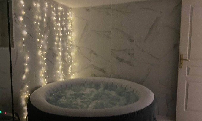 Bonnieres-sur-Seine Apartamento | Jacuzzi, Romantisme et Relax