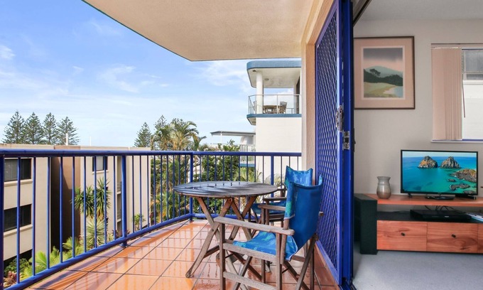 Caloundra Apartamento | Jade Waters U4 / Latona Ave