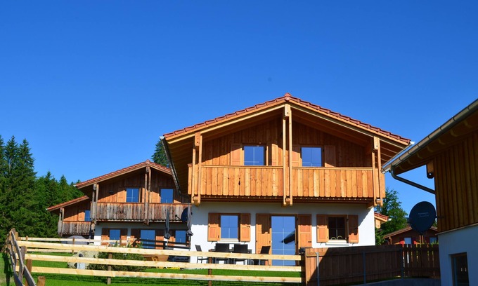 Lechbruck Casa | Jägar Chalet with sauna in an idyllic location on the edge of the forest, fantastic view