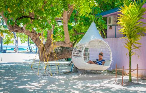 Himmafushi Casa | Jail Break Surf Inn