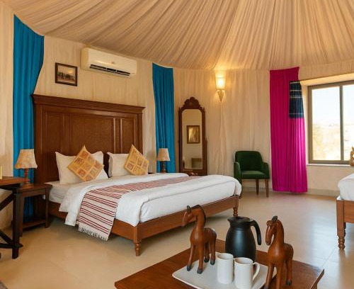 Amar Sagar Pol Casa | Jaisalmer Sunrise Desert Resort With Pool