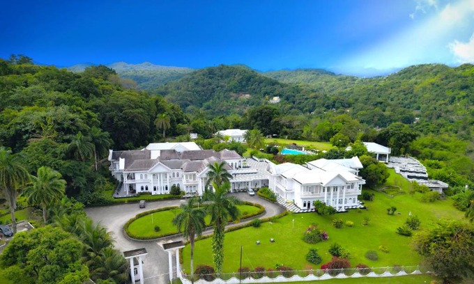 Port Antonio Hotel | Jamaica Palace Hotel