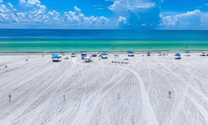 Siesta Key Condominio | Jamaica Royale by Beachside Management