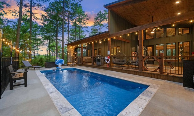 Pickens Apartamento | JamOn | Heated Pool, Arcade, Playground and MORE!