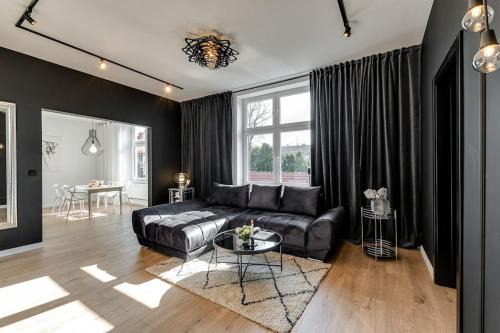 Gliwice Apartamento | Jan III Sobieski - Luksusowy apartament L z darmowym prywatnym parkingiem