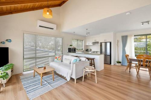 Jan Juc Casa | Jan Juc Ocean Views And Sunshine