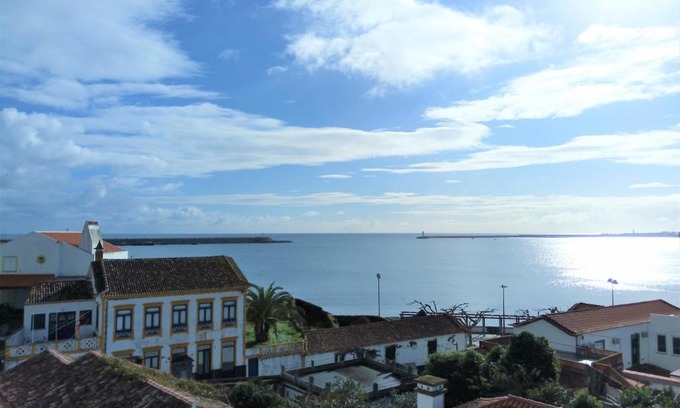 Praia da Vitoria Apartamento | Janelas da Praia