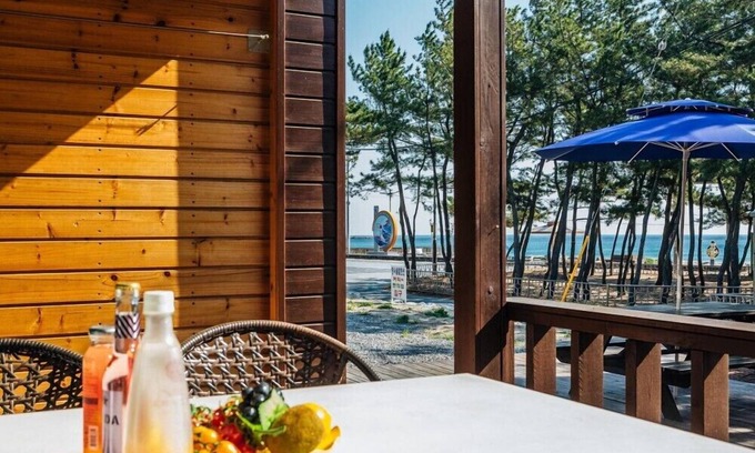 Yeongdeok Casa | Jangsa Solbat Pension