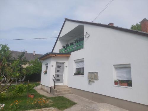 Balatonfured Casa | Jani vendégház Ground floor & Apartman