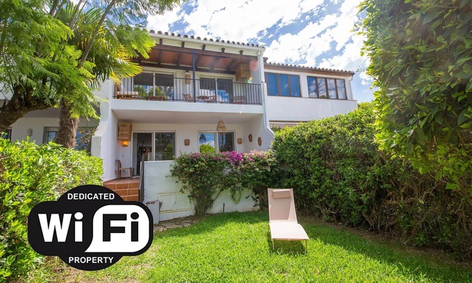 Castillo de Sabinillas Chalet De Esquí | Jardines de la Duquesa 26
