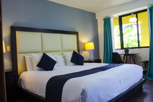 Santa Lucía Hotel | Jardines de Luz