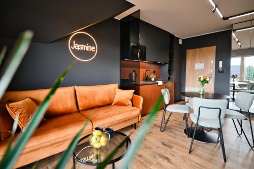 Zator Apartamento | Jasmine by Housine