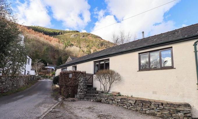 Thornthwaite Cabaña | JASMINE COTTAGE, pet friendly, with a garden in Thornthwaite
