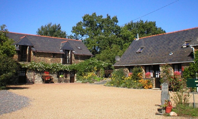 Masserac Cabaña | Jasmine Cottage, South Brittany Cottage, bicicletas gratuitas, WiFi, cerca del pueblo
