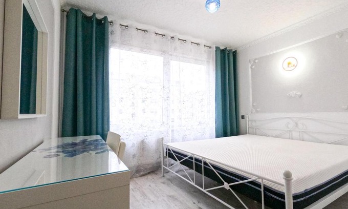 Jurmala Apartamento | Jauks dzīvoklis Kauguros ar bezmaksas stāvvietu.
