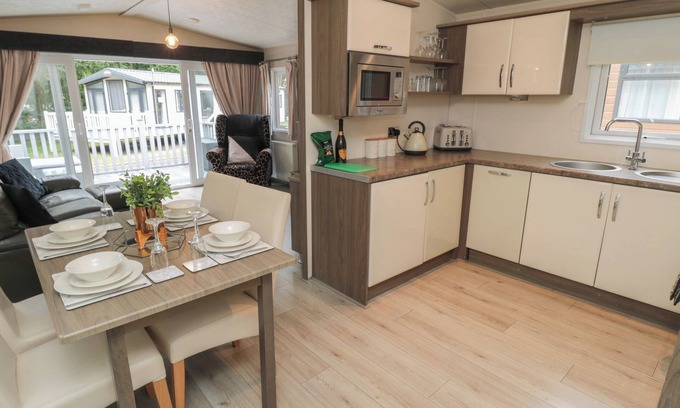 Swarland Cabaña | JAX RETREAT, pet friendly, country holiday cottage in Felton