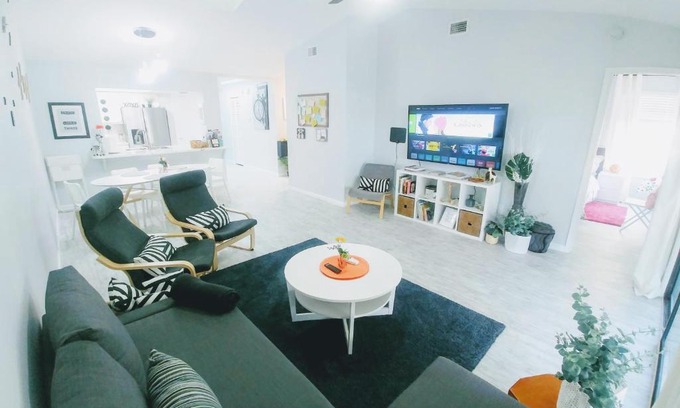 Sandalwood Casa | JaXRelaX for 8 guests 5bed 3TV
