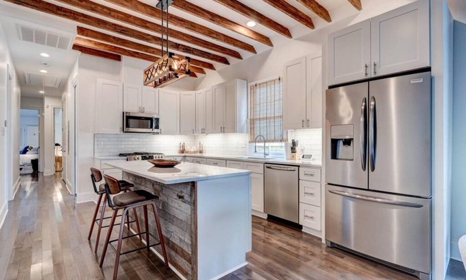 Saint Thomas Development Apartamento | Jazzed on Jackson