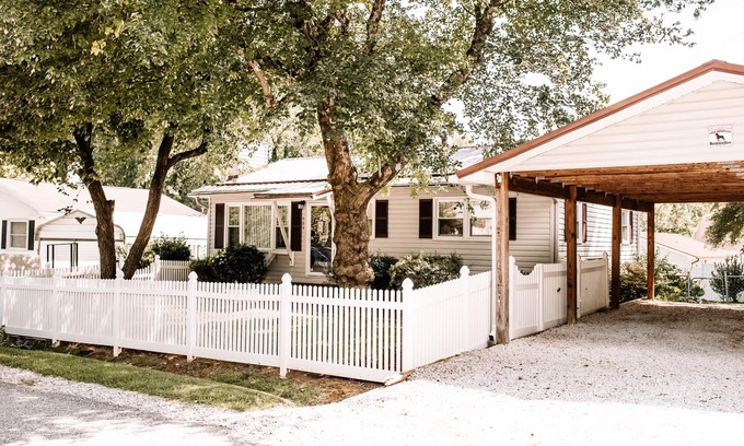 Hendersonville Casa | Diamante de Jazzee / Se aceptan mascotas / Alquiler de vacaciones