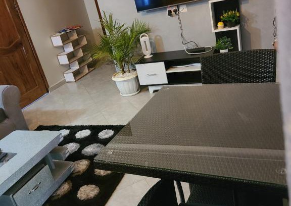 Kampala Apartamento | JD-A serene & comfort 1 bed apartment with WIFI&NETFLIX