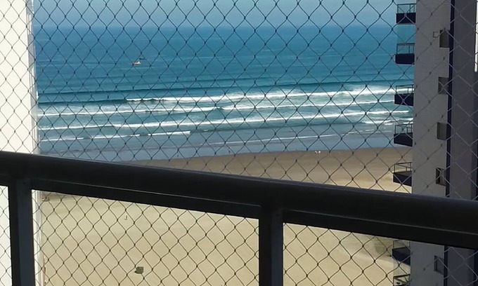 Boqueirao Apartamento | Jd. Wonderful apartment with sea view. Family only!