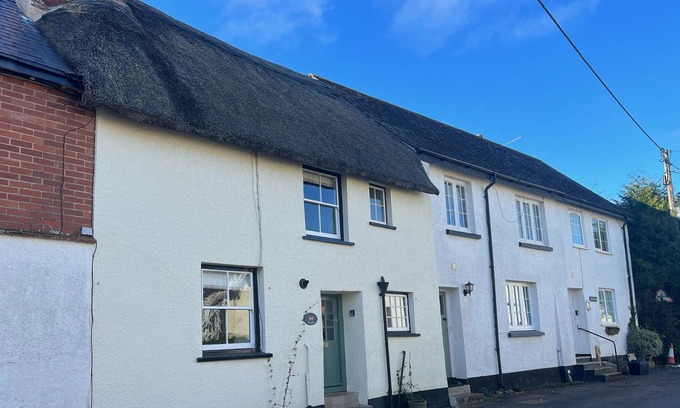 Silverton Cabaña | JEAN'S COTTAGE, pet friendly, character holiday cottage in Silverton