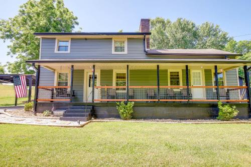 Jefferson City Casa | Jefferson City Getaway - 3 Mi to Cherokee Lake!