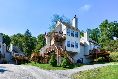 Thayerville Apartamento | Jeffrey Lane Condos