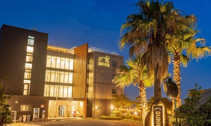 Seogwipo City Hotel | Jeju Bunker Hotel & Resort