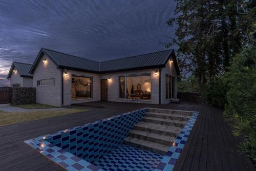 Andeok Casa | Jeju Cheongsu-ri Haru Private Pension