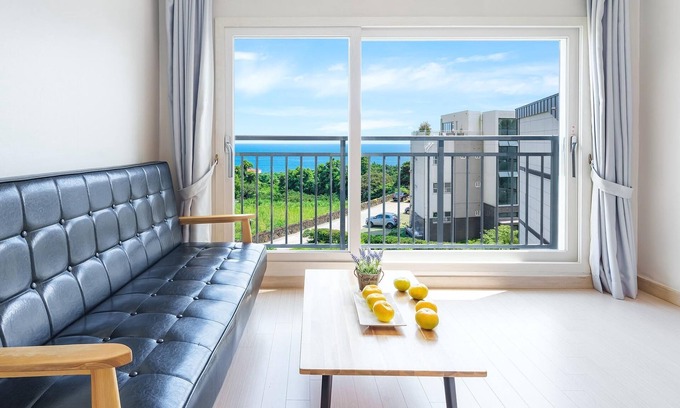 Seogwipo City Casa | Jeju Inhouse Pension