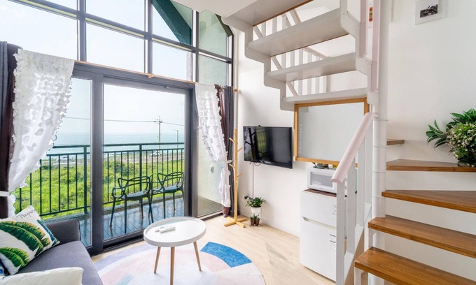 Hallim Casa | Jeju Jeobadae Nuwo
