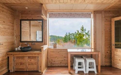 Aewol Casa | Jeju Joy Hill Pension