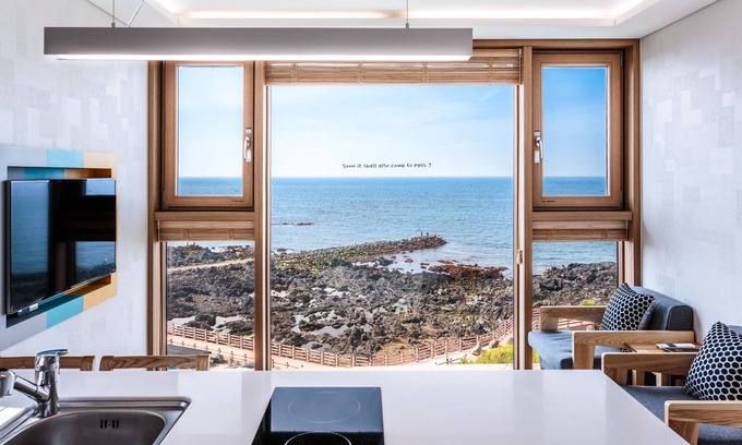 Downtown Condominio | Jeju Ollero