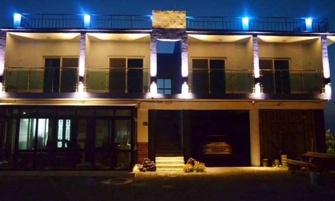Jongdal-ri Casa | Jeju Rainbow Pension & Guest House