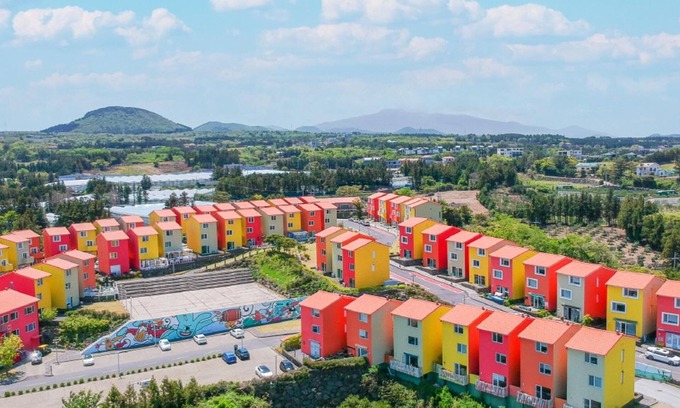 Jocheon Casa | Jeju Seuwiseumaeul 215&216dong