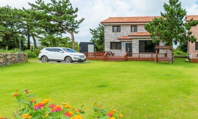 Hallim Casa | Jeju Sunshine Pension