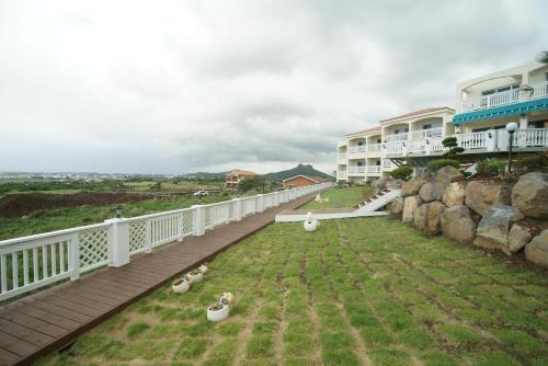 Andeok Casa | Jeju the Ocean Hill Pension