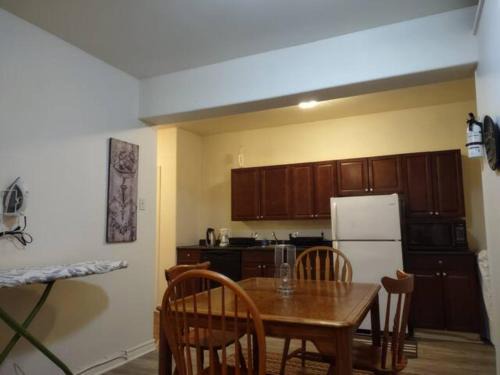 Downtown St. John's Casa | Jelly Bean 1