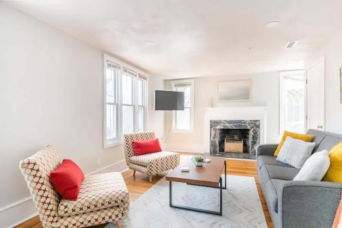 College Hill Apartamento | Jennifer's College Hill Apartment Walk Everywhere