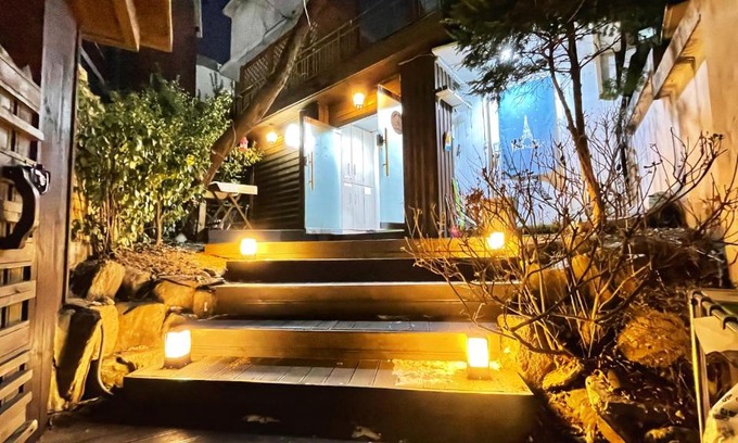 Sinchon-dong Casa | Jeong House