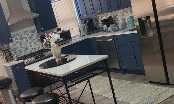 Bayville Casa | Jersey Shore House- 2 Blocks from the beach in Ocean Gate