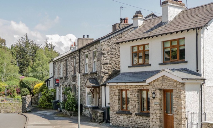 Lindale Casa | JESDENE, family friendly, with a garden in Grange-Over-Sands